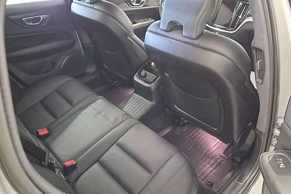 Volvo V60 18 of 23
