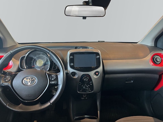 Toyota Aygo X 9 of 11