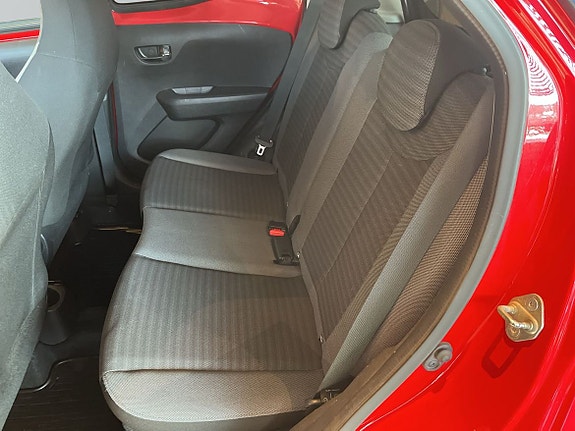Toyota Aygo X 8 of 11