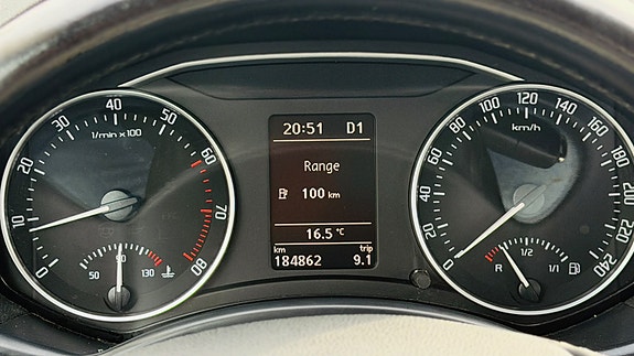 Skoda Octavia 5 of 12
