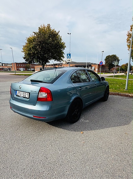 Skoda Octavia 3 of 12