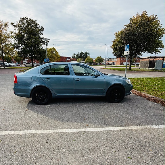 Skoda Octavia 4 of 12