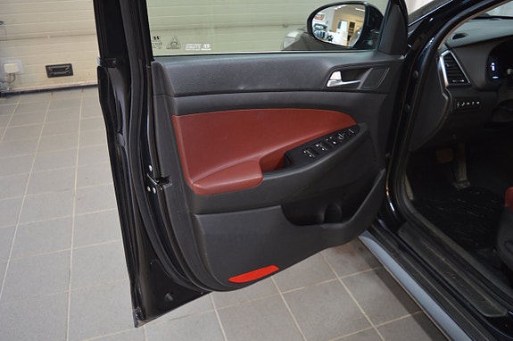 Hyundai Tucson 9 of 25