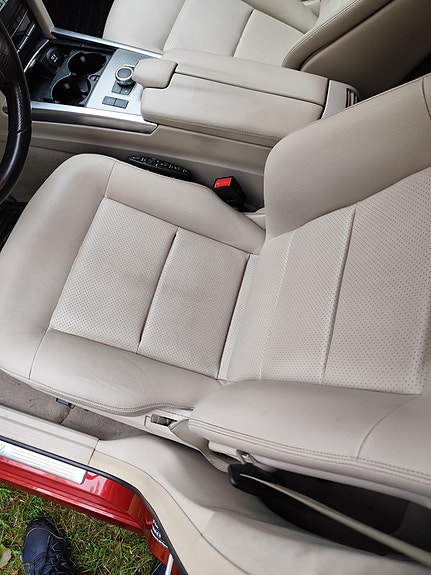 Mercedes-Benz E300 16 of 30