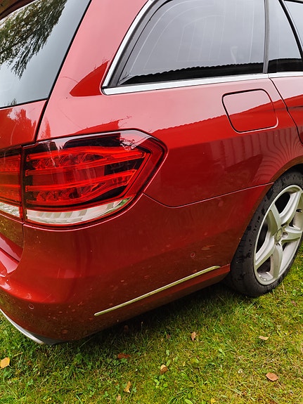 Mercedes-Benz E300 26 of 30
