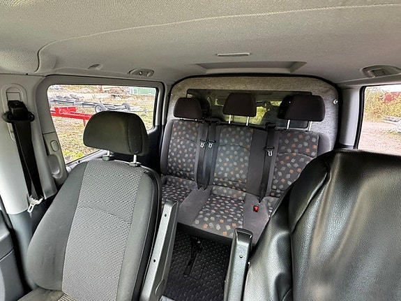 Mercedes-Benz Vito 120 4 of 9