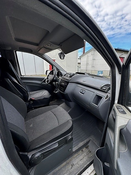 Mercedes-Benz Vito 120 8 of 9