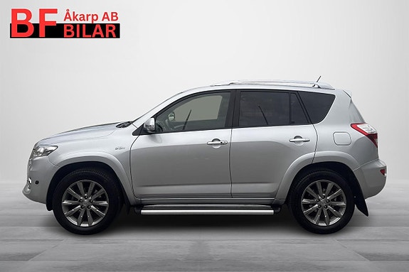 Toyota RAV4 2 of 27