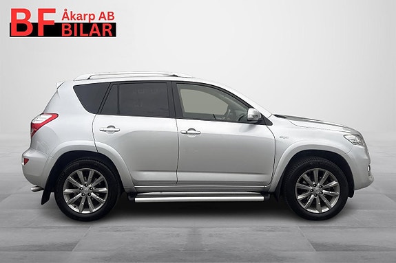 Toyota RAV4 15 of 27