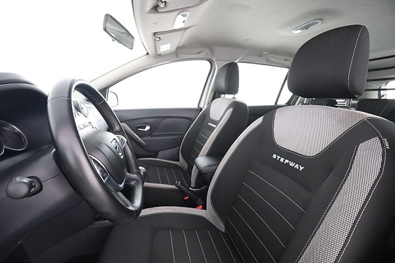 Dacia Logan 11 of 30