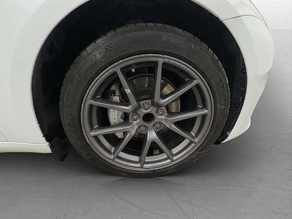 Tesla Model 3 11 of 30