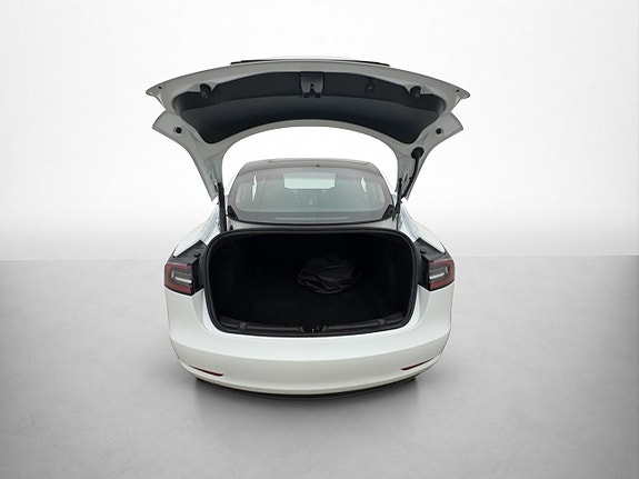 Tesla Model 3 20 of 30