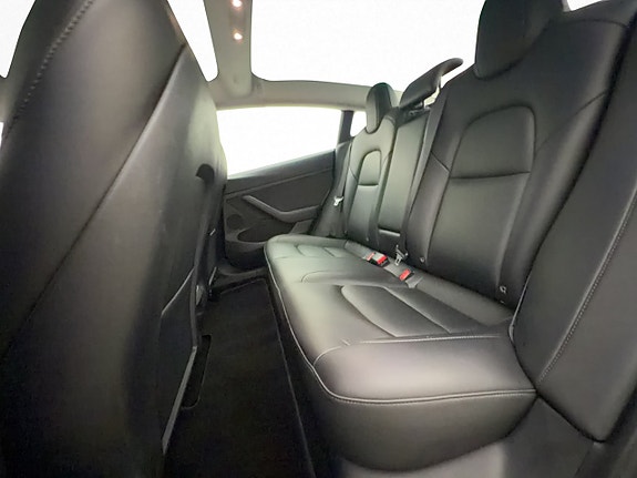 Tesla Model 3 15 of 30