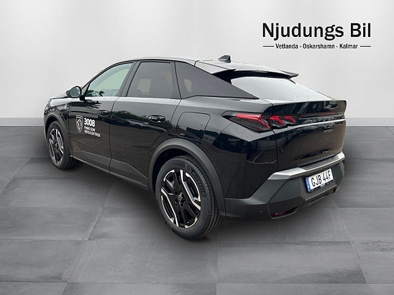 Peugeot 3008 2 of 10