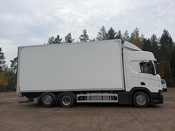 Scania R 450 2 of 16