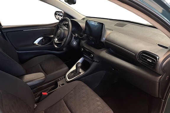 Toyota Yaris 7 of 21