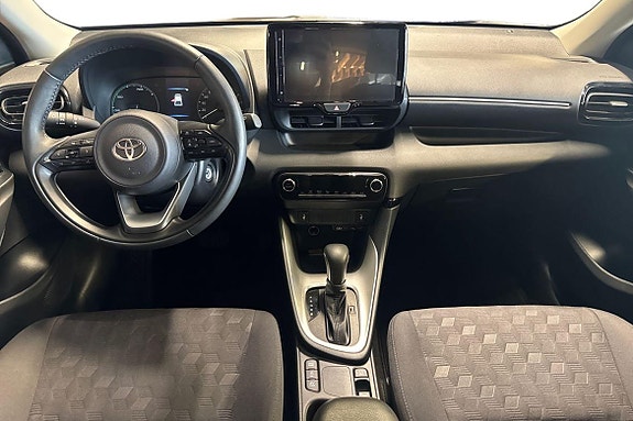 Toyota Yaris 10 of 21