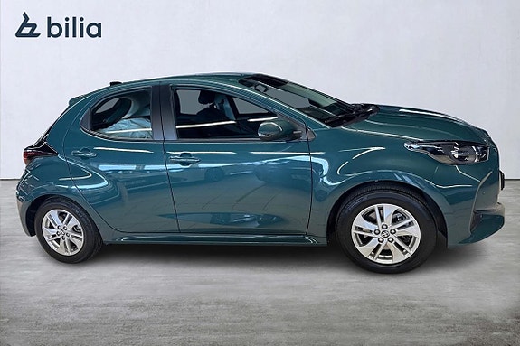 Toyota Yaris 18 of 21