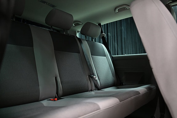 Volkswagen Caravelle 17 of 30