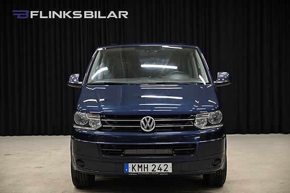 Volkswagen Caravelle 14 of 30
