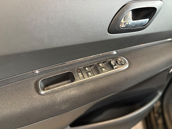 Peugeot 3008 14 of 16