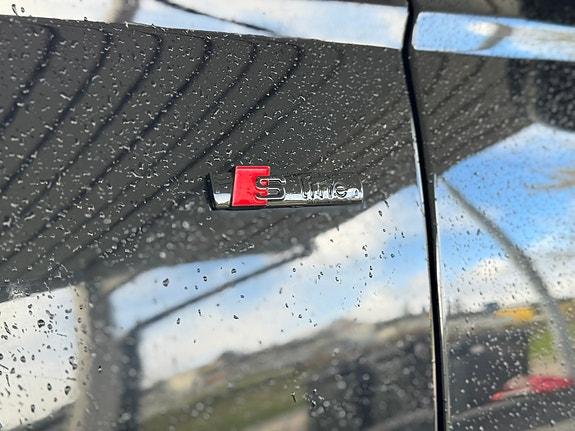Audi A6 8 of 17
