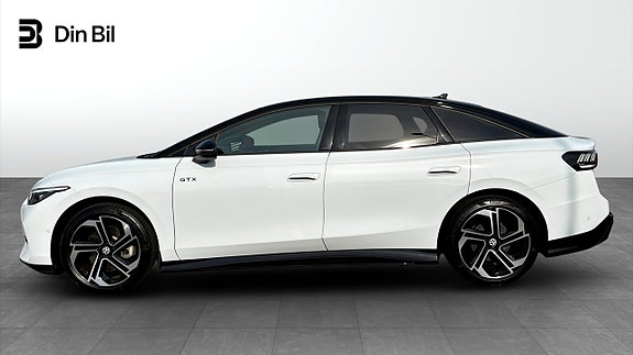 Volkswagen ID.7 2 of 17