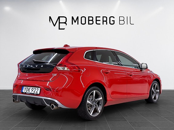 Volvo V40 4 of 14