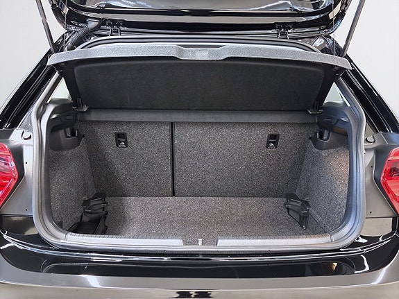 Volkswagen Polo 12 of 13