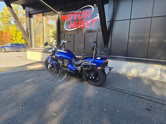 Suzuki VZ 800 -06 2 of 3