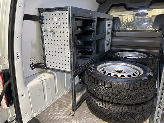 Volkswagen Caddy 15 of 23