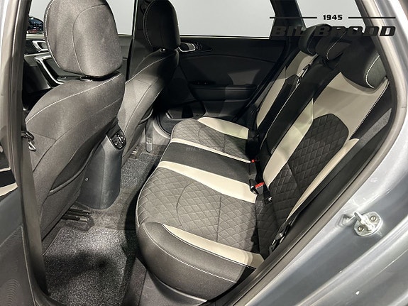 Kia Ceed 9 of 14
