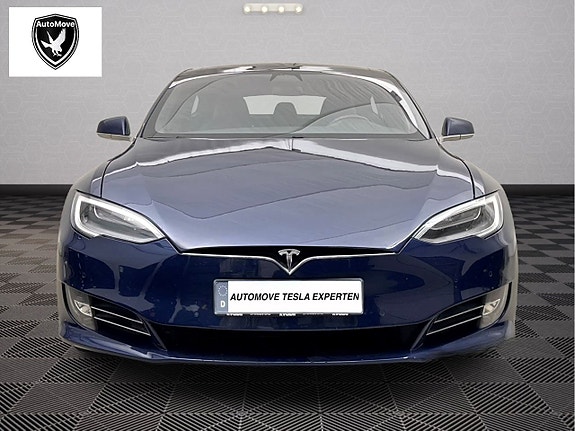Tesla Model S 4 of 22
