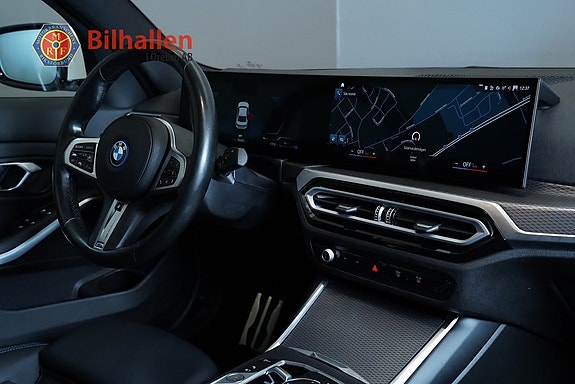 BMW 330e 10 of 17