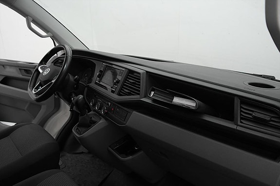 Volkswagen Transporter 18 of 23