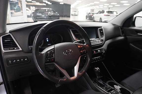 Hyundai Tucson 2 of 18