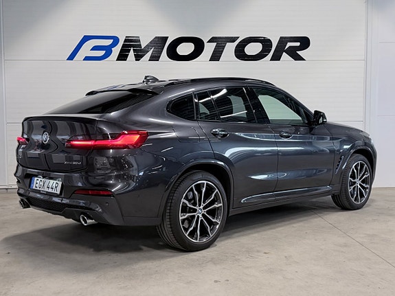 BMW X4 8 of 21