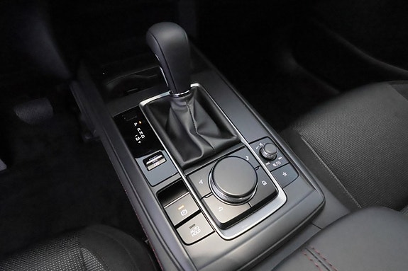 Mazda CX-30 22 of 30