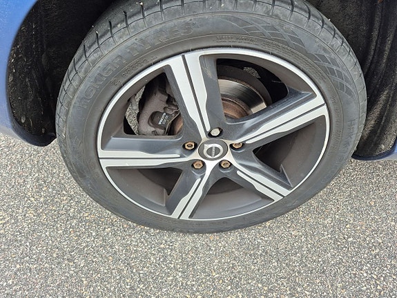 Volvo V40 10 of 11