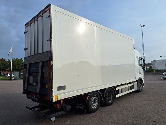 AB EKERI OY Vehicle Rigid 6x2-2 box full side opening 6 of 19