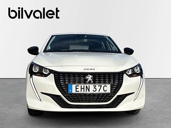 Peugeot 208 2 of 15