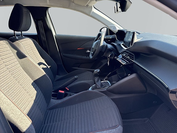 Peugeot 208 9 of 15