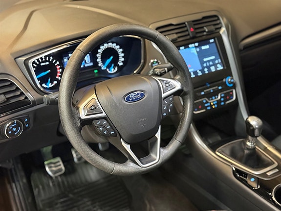 Ford Mondeo 11 of 19
