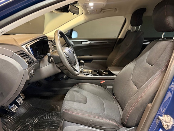 Ford Mondeo 14 of 19