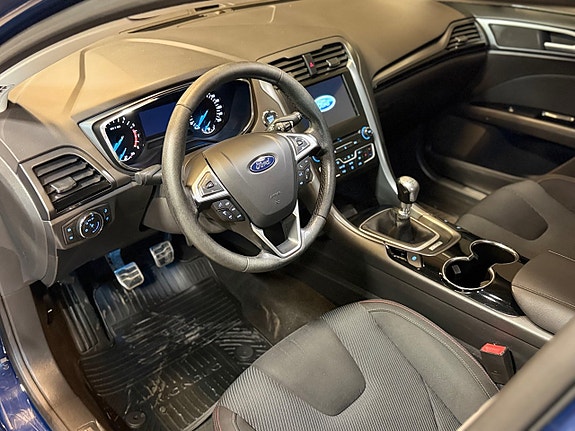 Ford Mondeo 12 of 19