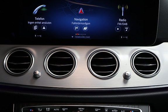 Mercedes-Benz E300 20 of 26
