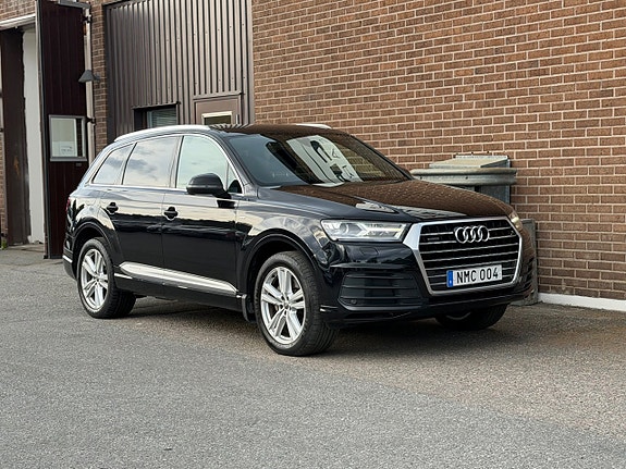 Audi Q7 7 of 26