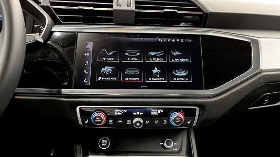 Audi Q3 13 of 16