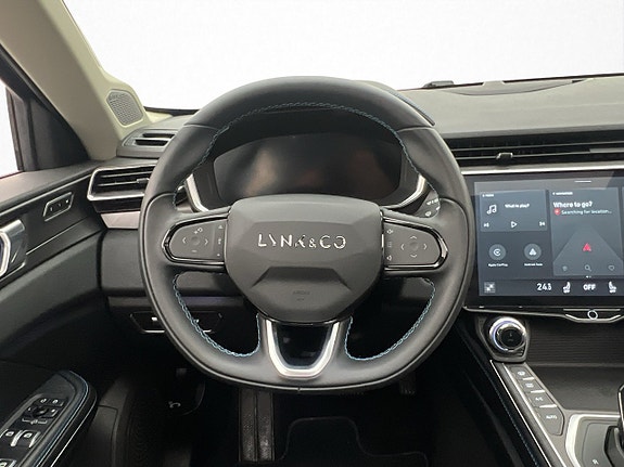 Lynk & Co 01 15 of 30