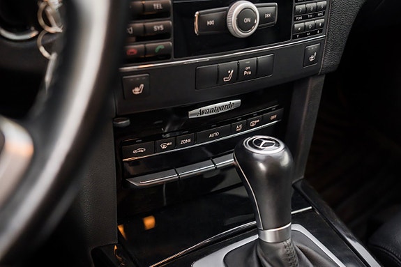Mercedes-Benz E250 16 of 21